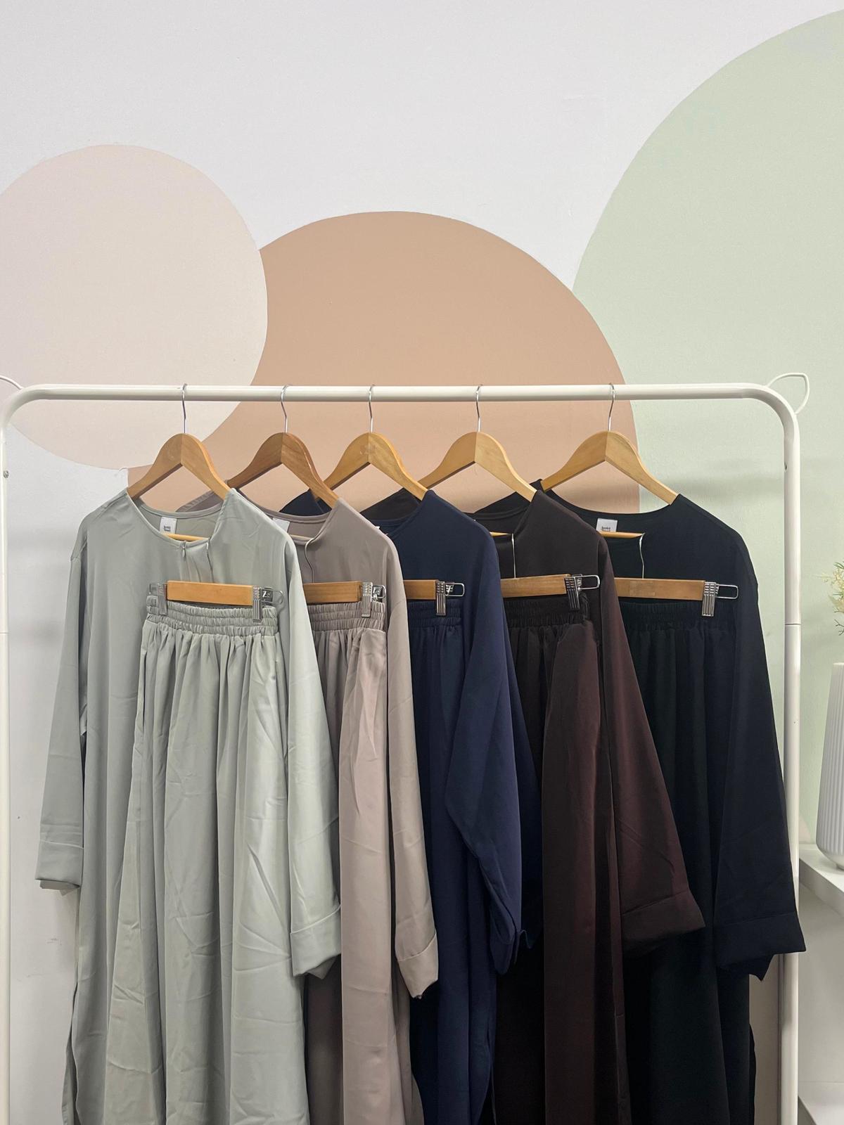 Sabreena Skirt Set π§