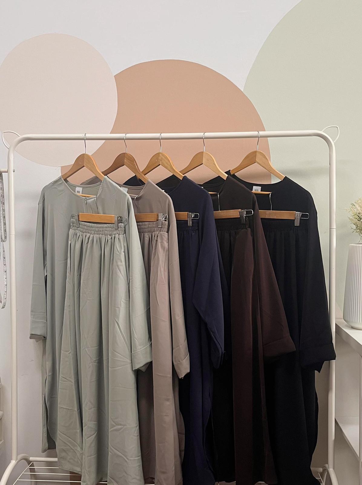 Sabreena Skirt Set π§