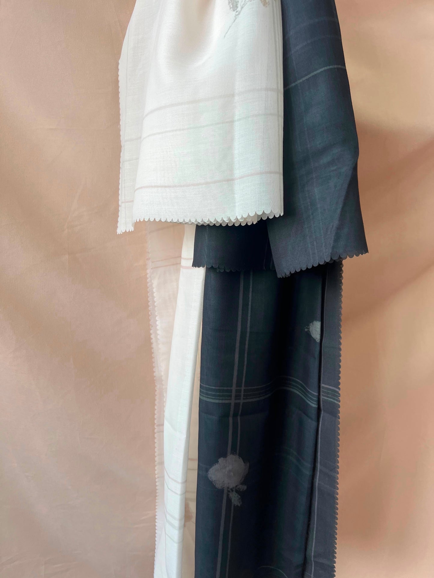 Grid Petals - Bawal