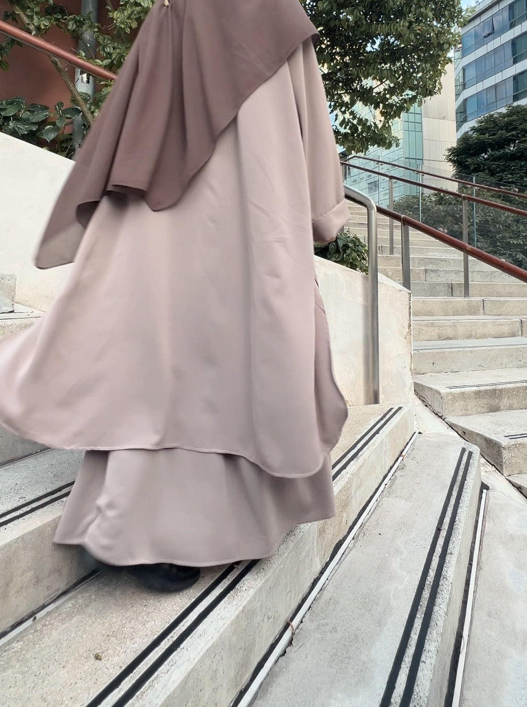 Sabreena Skirt Set π§