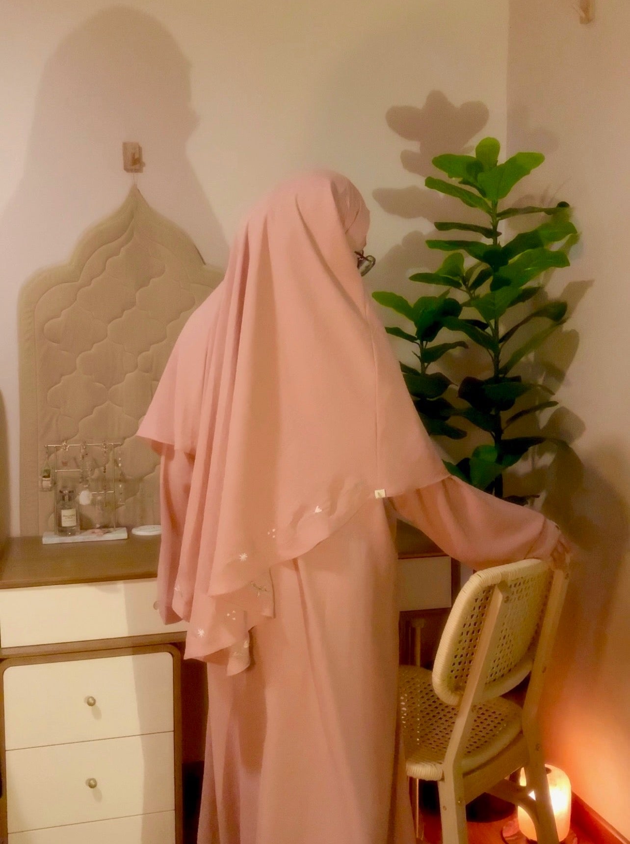 Nisa Khimar - Whispering Bloom