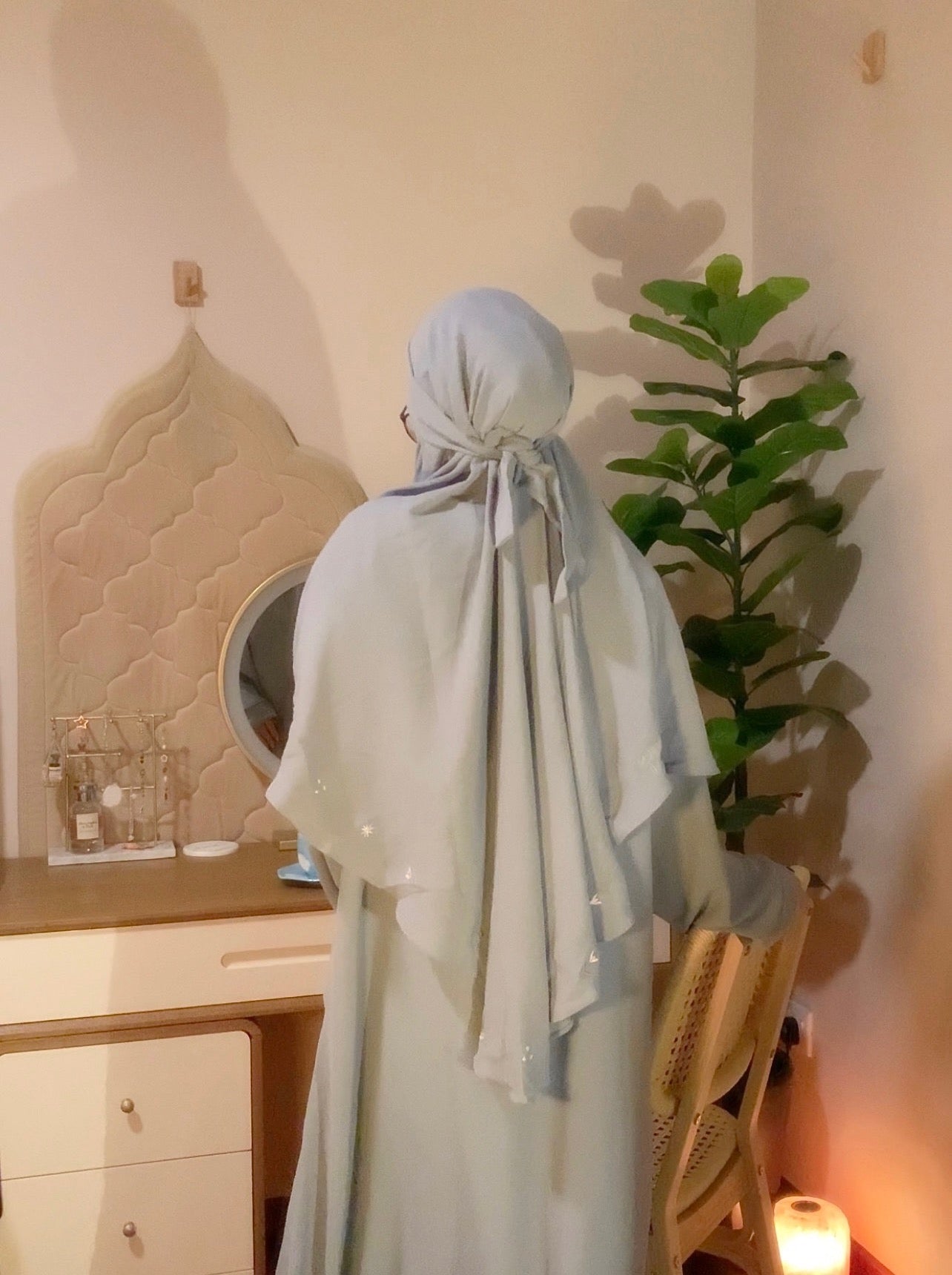 Nisa Khimar - Whispering Bloom