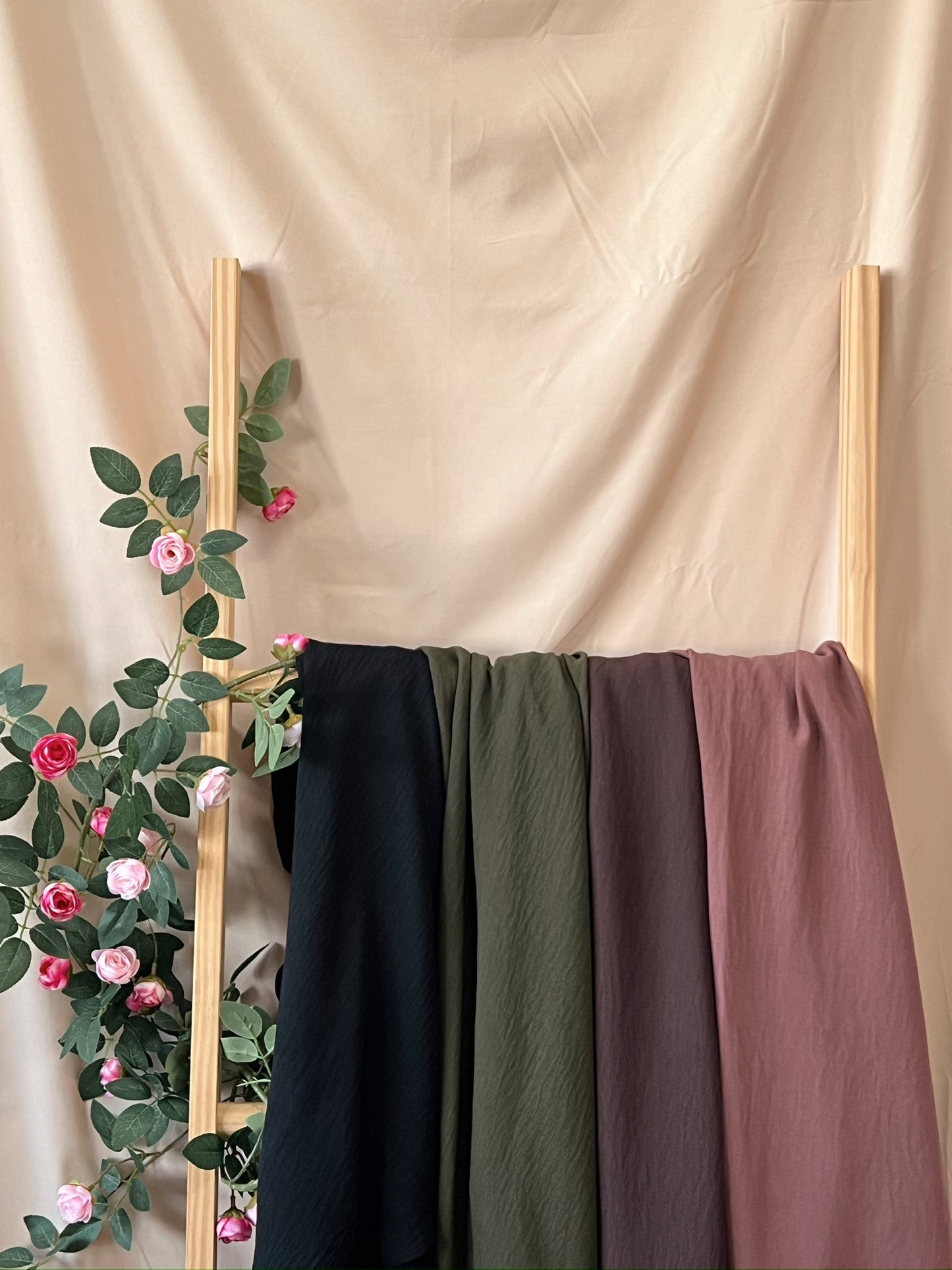 Nisa Khimar - Whispering Bloom