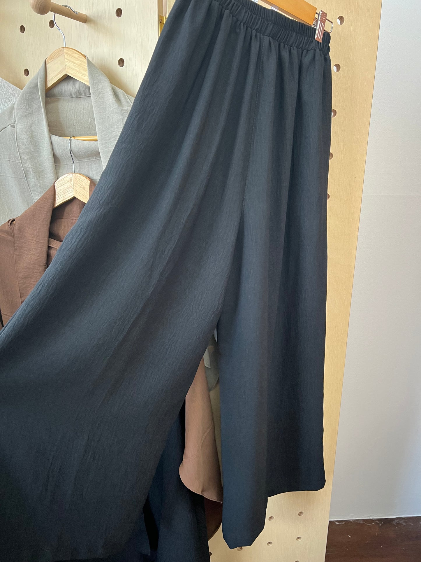 Crinkle Pants