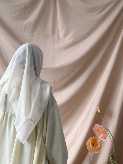 Grid Petals - Bawal