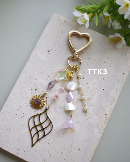 Trinket Treasures • Keychain ✨