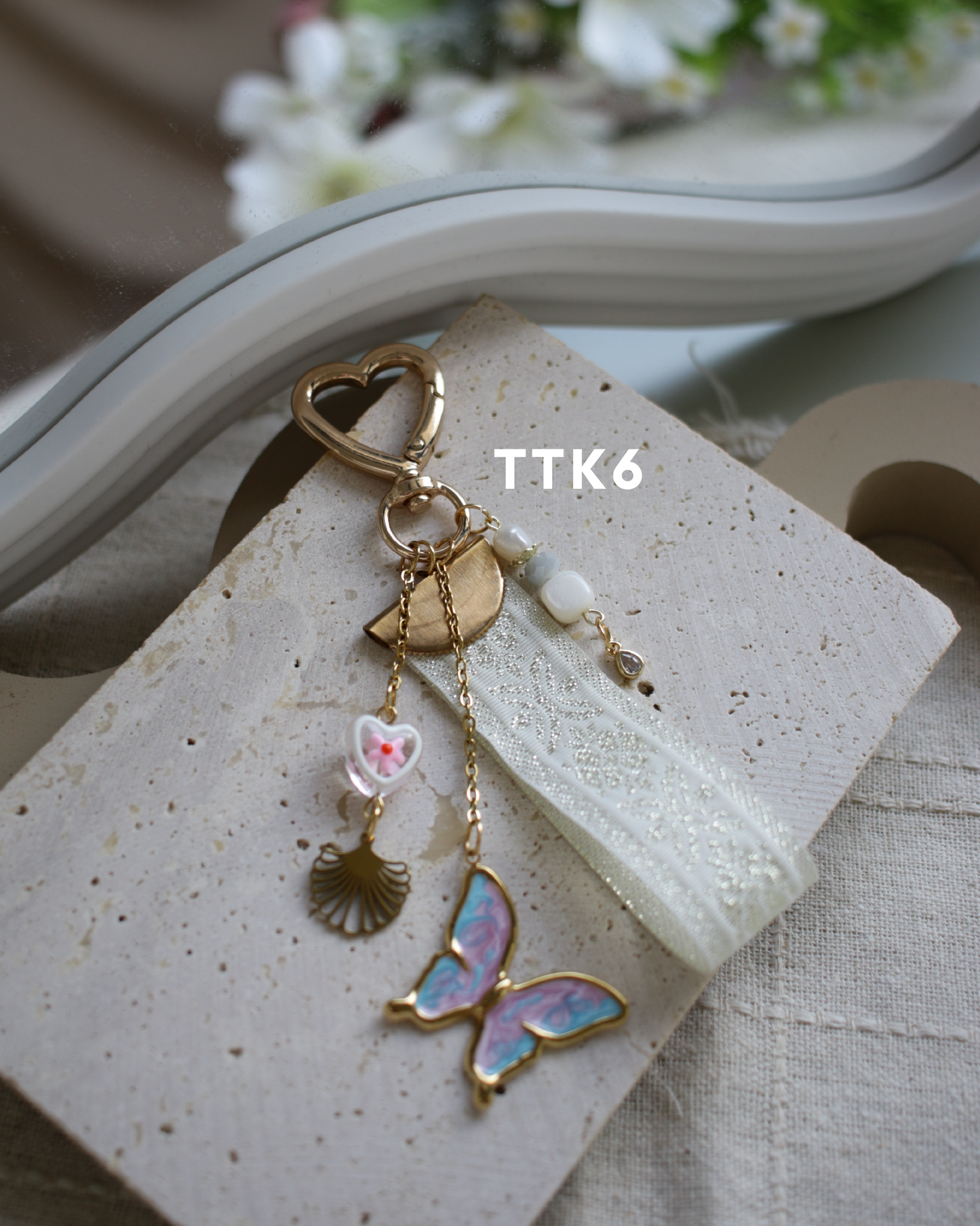 Trinket Treasures • Keychain ✨