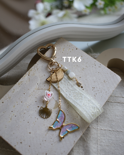 Trinket Treasures • Keychain ✨