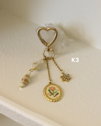 Trinket Treasures • Keychain ✨