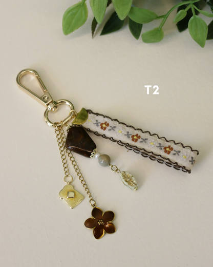Trinket Treasures • Keychain ✨
